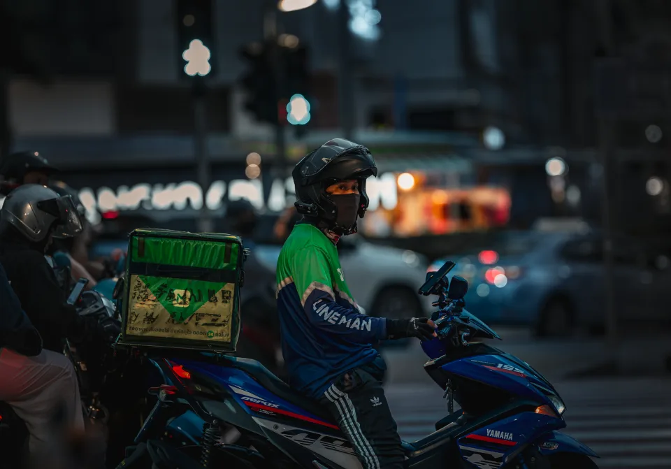 Xe đời mới, tài xế quen đường
